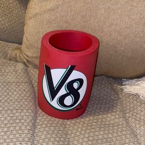 ❤️NWT Red V8 Logo Can Cooler Sleeve